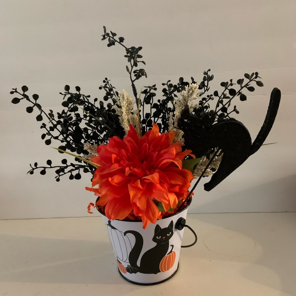 Handcrafted Halloween floral arrangement